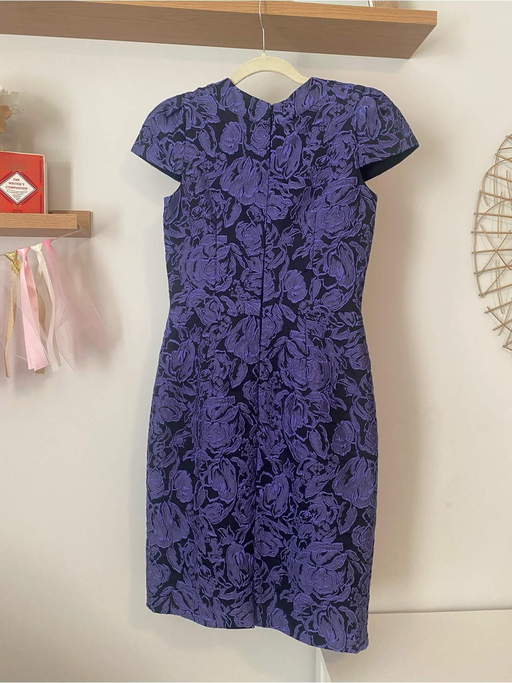 Carmen Marc Valvo Black and Purple Floral Jacquard Sheath Dress - Picture 8 of 10